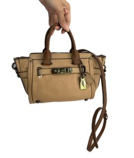 (Kategori: ) berada di . Dikirim oleh lemarinyamoli (ID iklan 1385144333, Gambar 1). Deskripsi: .