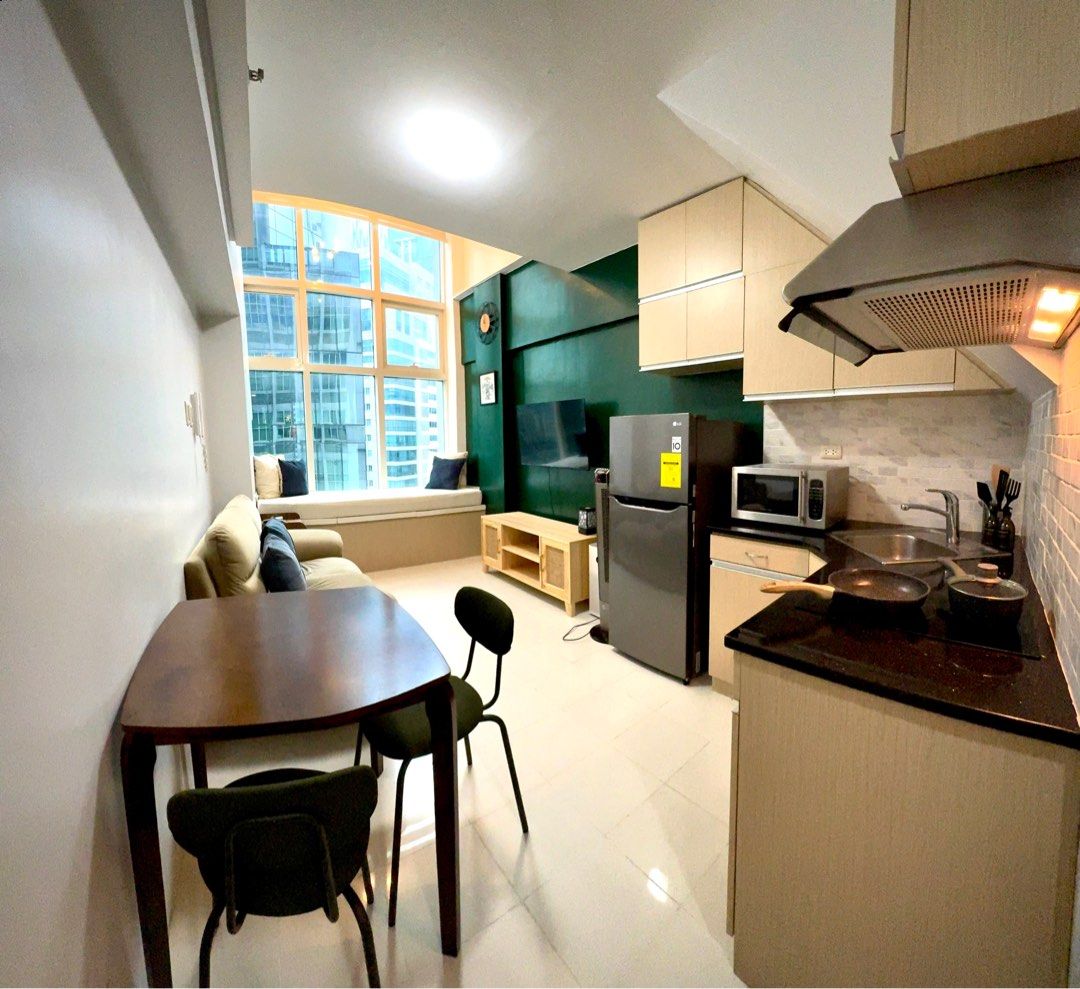 [Short term] 1BR Loft in Ortigas Center (Category: Apartments & Condos) located in Manila. Submitted by cookieenriquez (Listing ID 1385122250, Image 2). Description: 🏙 Eton Emerald Loft – Stylish Stay in Ortigas CBD The Space Welcome to your modern urban escape at Eton Emerald Loft! This cozy and stylish loft features a bright living area, well-equipped kitchen, and comfortable sleeping space designed for relaxation after a busy day in Ortigas. 