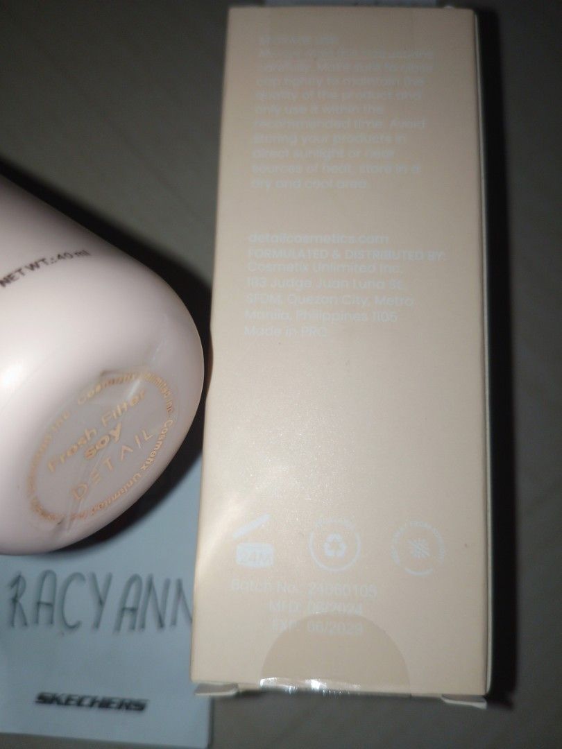 Detail Fresh Filter Foundation 40ml full size (Category: Makeup) located in Rizal. Submitted by reyshishibal (Listing ID 1385208381, Image 2). Description: SHADE: SOY - brandnew and never used (unsealed only) - can send video condi - rfs: extra ko lang, nastock na lang - authentic official, scan the barcode to check authenticity - est sf if jnt: around 50 only ✅installment (original price+ 100) in 2 months your purchase is a huge help for the mai