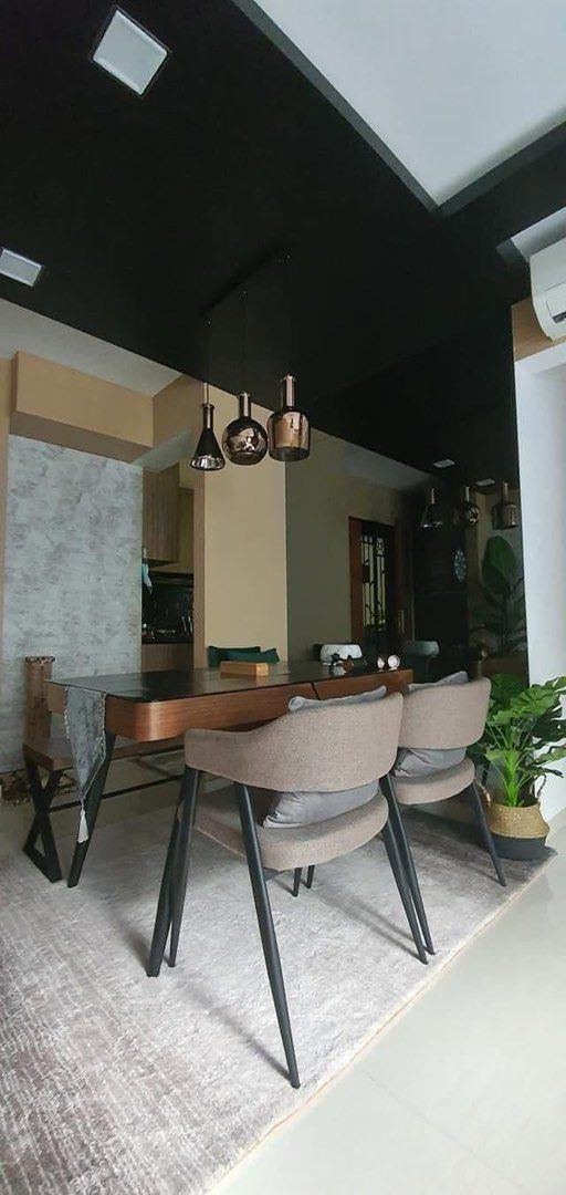 Dining Table (Category: Tables & Sets) located in Singapore. Submitted by fadzyana (Listing ID 1385075318, Image 1). Description: Dining table for sale. Used for 5 years. Bought at $1000 plus. Selling at $400 my loss ur gain. Reason for selling shifting to a new house will be getting new set. Comes togther with table top plastic to protect the glass , 2 chairs and 1x 3 seater bench..