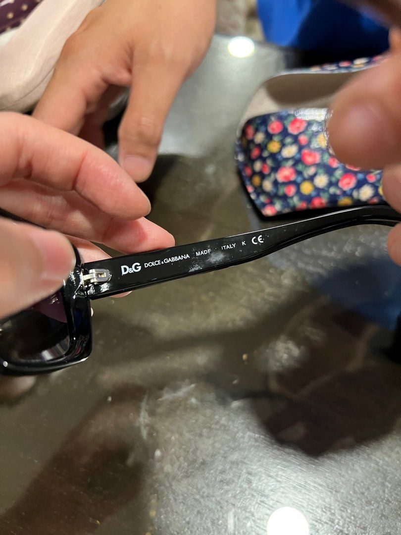 Dolce and gabbana original sunglasses (Category: Sunglasses & Eyewear) located in Makati City. Submitted by declutterme19 (Listing ID 1385073738, Image 2). Description: .