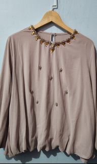 (Kategori: ) berada di . Dikirim oleh preloved_bychibs (ID iklan 1385194500, Gambar 1). Deskripsi: .