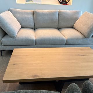 (Category: ) located in . Submitted by lenasays (Listing ID 1385057995, Image 1). Description: .