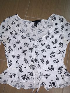 (Category: ) located in . Submitted by lovemy_preloved (Listing ID 1385199017, Image 1). Description: .