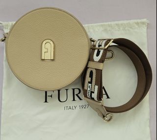 （分類：）位於 。 由 shiuaudrey 提交（商品編號 1385104302，圖片 1）。簡介： 。