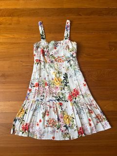 (Category: ) located in . Submitted by dressupcloset (Listing ID 1385106571, Image 1). Description: .