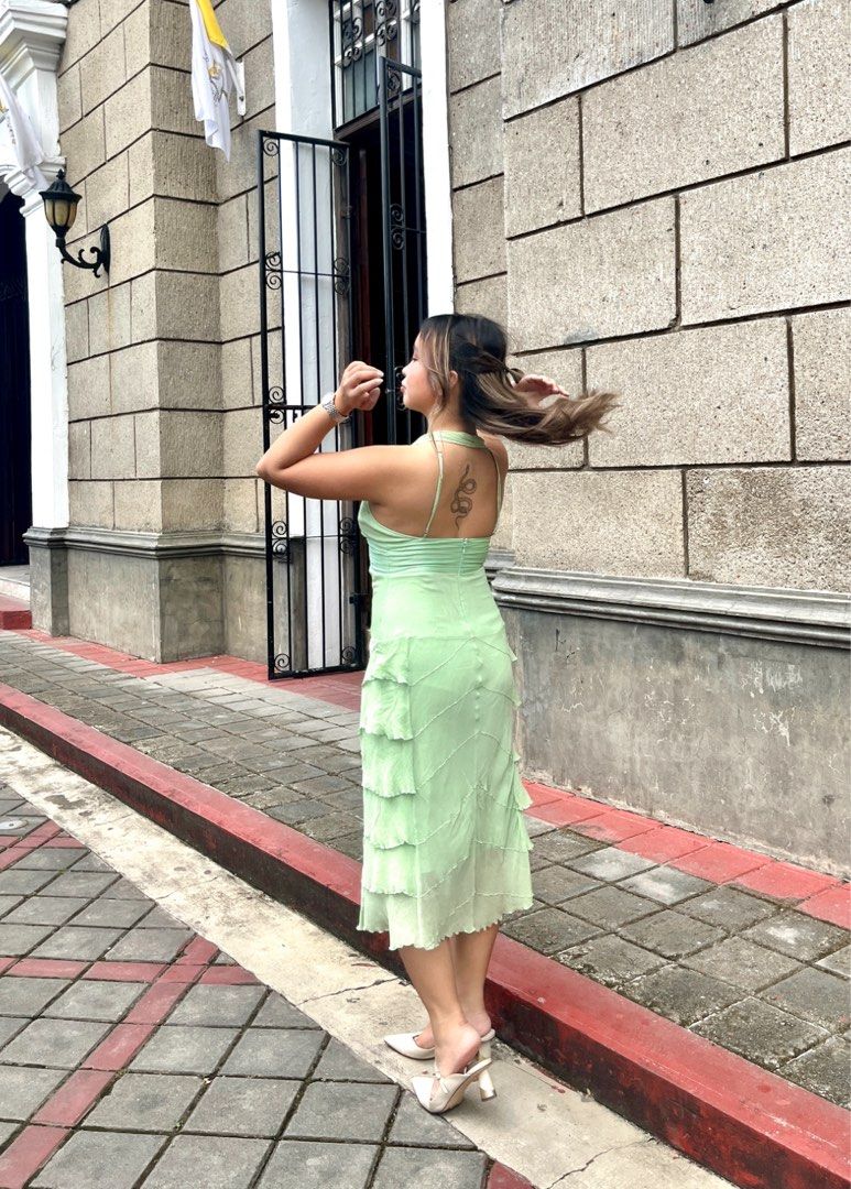 Green Halter Layered Midi Dress (super nice!) (Category: Dresses) located in Manila. Submitted by devilwearszara_ (Listing ID 1385199977, Image 1). Description: Perfect for weddings and special occasions! Size fits XS-S Super nice in actual :) .