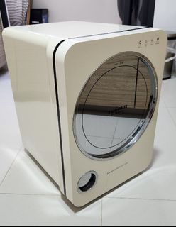 (Category: ) located in . Submitted by cc0189 (Listing ID 1385167914, Image 1). Description: .