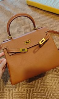（分類：）位於 。 由 byebyebags 提交（商品編號 1385161418，圖片 1）。簡介： 。