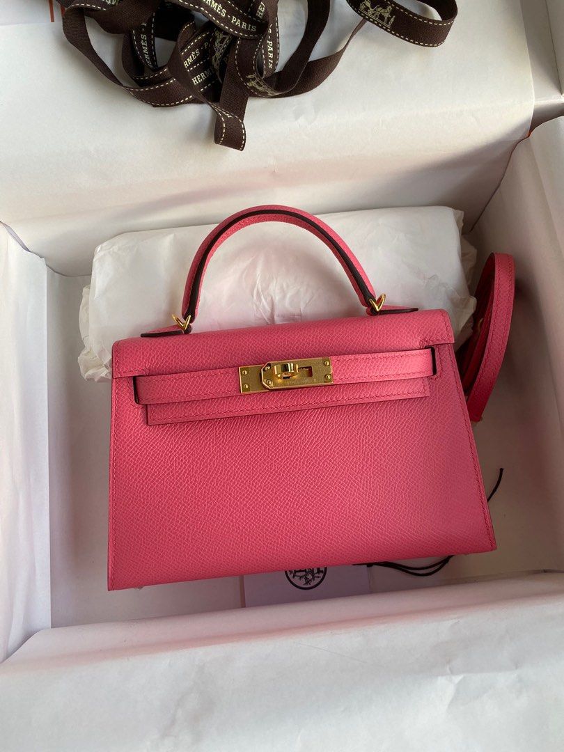 Hermes Kelly Mini 19cm Ghw (Category: Luxury Bags & Wallets) located in Pasig City. Submitted by wmsbags_2 (Listing ID 1385216331, Image 1). Description: Available❗️ VIP HANDMADE ✅Perfect workmanship ✅Fully hand stitched ✅Fine stamp & Code ✅100% Hardware materials structured ✅Real Leather ✅We do deliver (any) ✅ or meet up ( metro manila area) ✅We shipp all nationwide ✅Complete Inclusion MODE OF PAYMENT 📌CREDIT CARD & Cash accepted 📌Gcash or Ban