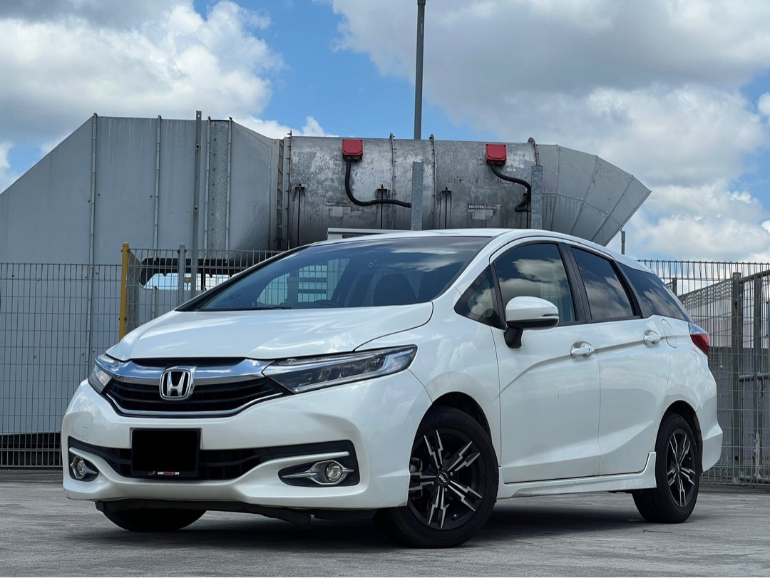 (Category: ) located in . Submitted by OnlyCarsSG (Listing ID 1385129555, Image 1). Description: .