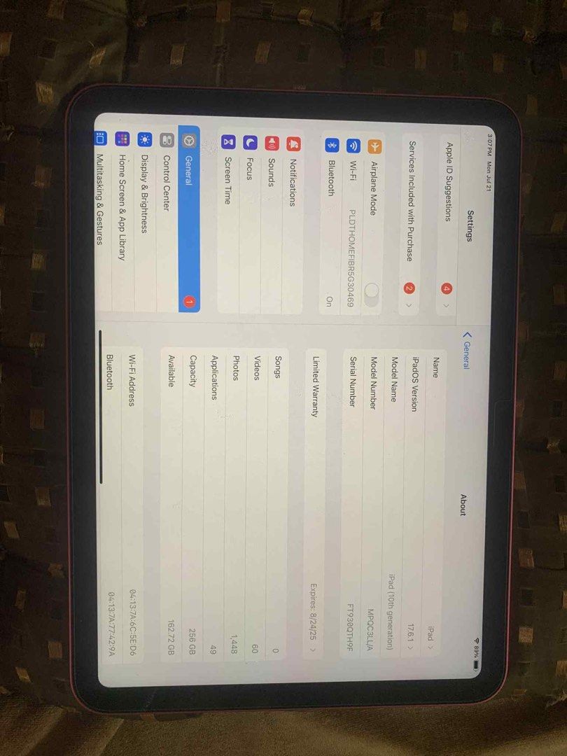IPAD for sale (Category: iPad) located in Makati City. Submitted by products_on_a_budget (Listing ID 1385167998, Image 3). Description: Only used this for 6 months for my classes Please dm for any inquiries Slightly negotiable .