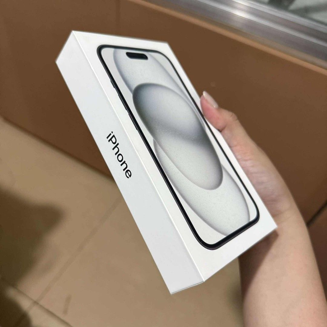 iPhone 15 128gb Black (Category: iPhone 15 Series) located in Manila. Submitted by camilleirlzd29 (Listing ID 1385171671, Image 3). Description: iPhone 15 128gb Black Brand new sealed NTC ₱34,000 only.