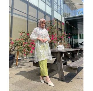 (Kategori: ) berada di . Dikirim oleh dessyamallia (ID iklan 1385153395, Gambar 1). Deskripsi: .