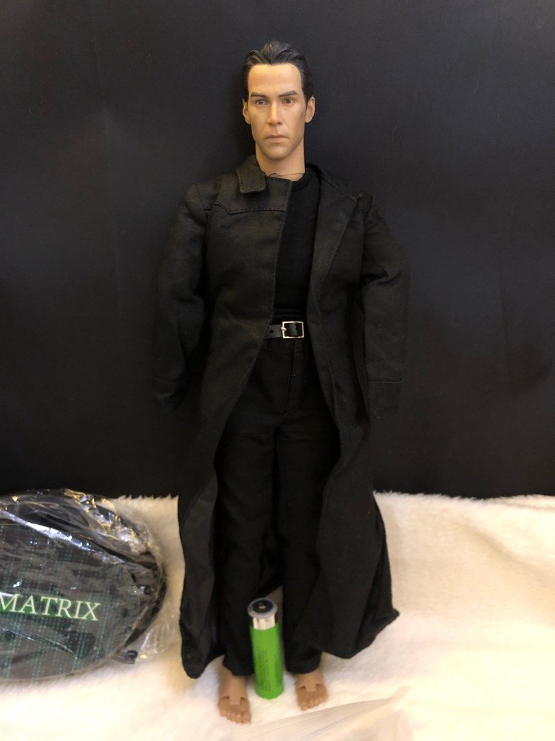 Keanu Reeves (Neo the matrix) (Category: Figurines & Statues) located in Baguio. Submitted by nalyns_unique_finds (Listing ID 1385185424, Image 2). Description: 1:16 scale With weapons and other accessories See photos for details .