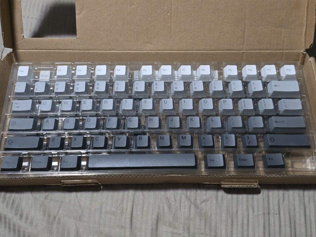 Keycaps Gradient Grey to White PBT Cherry Profile QC Location (Category: Computer Keyboard) located in Quezon City. Submitted by gabs_a (Listing ID 1385227240, Image 3). Description: For Sale: Mechanical Keyboard Keycaps Brand: Generic Model: Gradient Material: PBT Profile: Cherry Function: Keycaps Placement: Keyboard Comes With: Box Plastic Trays & Cover Missing Right Control & Left Arrow Price: 800.00 Location: Batasan Hills / South Triangle Qu