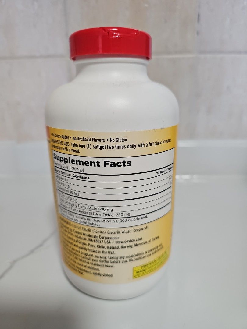 Kirkland Signature Fish Oil 1000mg - 400 Softgels (Category: Vitamins & Supplements) located in Singapore. Submitted by colourshubsg (Listing ID 1385069502, Image 2). Description: - Sealed and unopened - Kirkland Signature Fish Oil - 400 softgels per bottle - 1000mg fish oil per softgel - 300mg Omega-3 fatty acids per softgel - Expiry Date: Oct 2027 - Sustainably sourced.