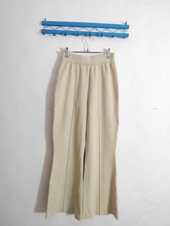 (Kategori: ) berada di . Dikirim oleh fatmawear.kr (ID iklan 1385210390, Gambar 1). Deskripsi: .