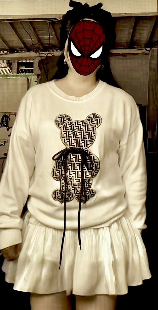 Long Sleeves White (Category: Longsleeves) located in Orani. Submitted by cathsclothing (Listing ID 1385056049, Image 3). Description: Size: Large to XL.