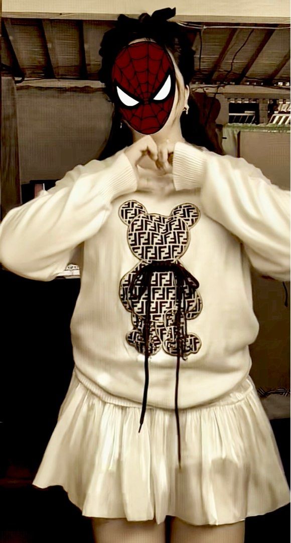 Long Sleeves White (Category: Longsleeves) located in Orani. Submitted by cathsclothing (Listing ID 1385056049, Image 2). Description: Size: Large to XL.