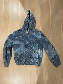 (Category: ) located in . Submitted by luxstoresg (Listing ID 1385059913, Image 1). Description: .