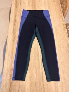 (Category: ) located in . Submitted by curatemywardrobe (Listing ID 1385120317, Image 1). Description: .