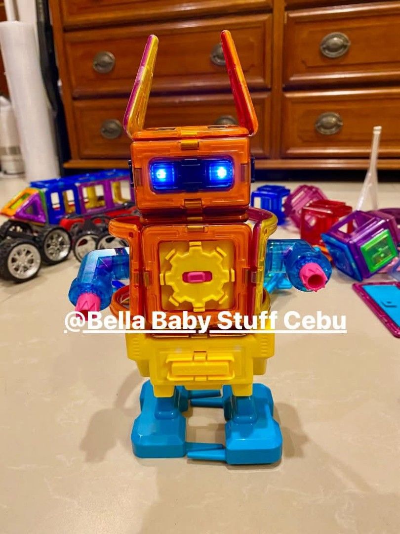 Magformers Magnetic Tiles (Category: Educational & Learning Toys) located in Cebu City. Submitted by bellababystuffcebu (Listing ID 1385209850, Image 2). Description: Magformers Magnetic Tiles Preloved in Like New Condition Please see video for reference https://fb.watch/AYO6x9NAgV/? #Magformers #magnetictiles #MagformersPH #educationaltoys.