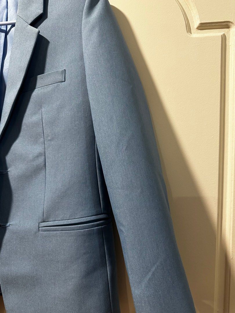 Men’s coat in dusty blue (Category: Coats, Jackets and Outerwear) located in Quezon City. Submitted by declutter___mnl (Listing ID 1385078393, Image 3). Description: Used once Not using Here are the measurements: Length: 24.5” Sleeve length: 21” Chest: 15.5” Shoulder: 15” Best fits xs-s .