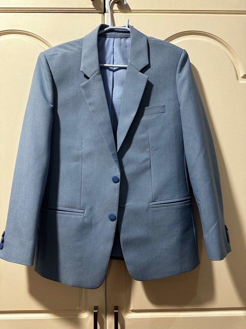 Men’s coat in dusty blue (Category: Coats, Jackets and Outerwear) located in Quezon City. Submitted by declutter___mnl (Listing ID 1385078393, Image 1). Description: Used once Not using Here are the measurements: Length: 24.5” Sleeve length: 21” Chest: 15.5” Shoulder: 15” Best fits xs-s .
