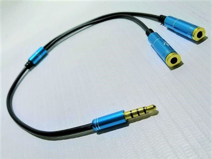 Mic and Audio 3.5mm Cable Headphone Connector (Category: Other Audio Equipment) located in Mandaluyong City. Submitted by guitarpartsmerchandise (Listing ID 1385052549, Image 2). Description: For Sale: Mic and Audio 3.5mm Cable Headphone Connector Price: ₱50.ºº Portable Headset Adapter Splitter 3.5mm Jack Cable with Separate Mic and Audio Headphone Connector. HURRY!!! ORDER NOW WHILE SUPPLIES LAST! Description: * Condition: Brand New & high quali