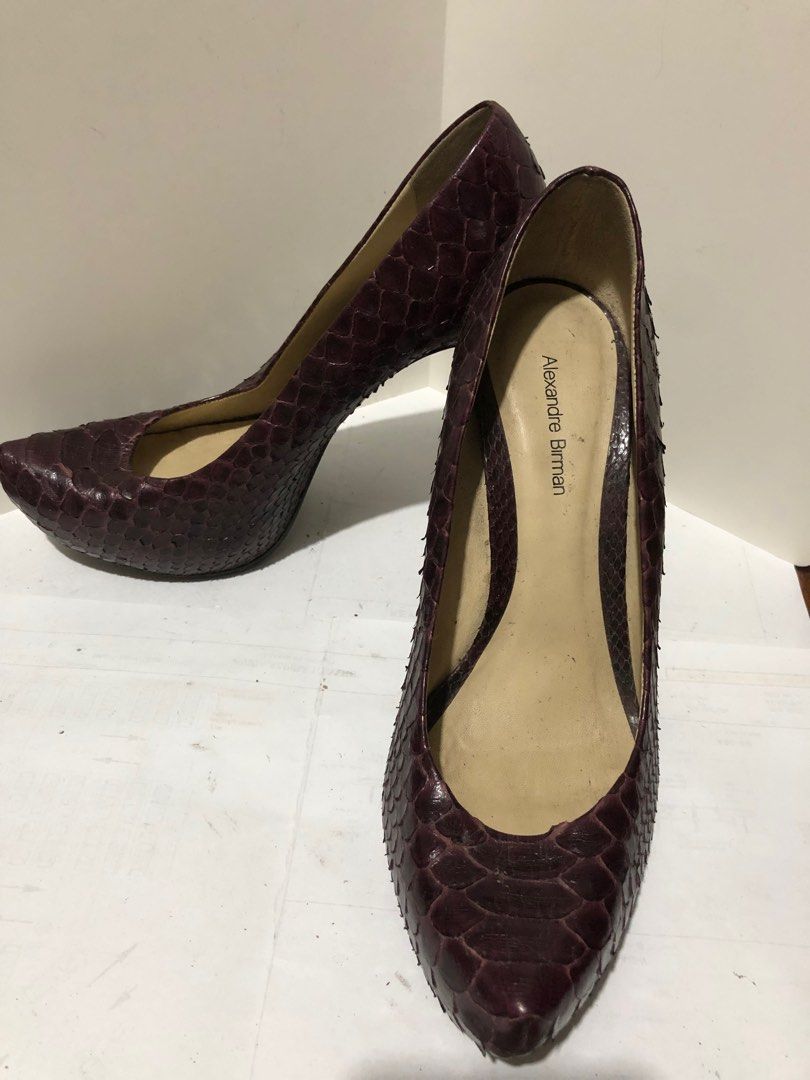 natural snake heels (Category: Heels) located in Quezon City. Submitted by erching (Listing ID 1385145215, Image 1). Description: Used Natural Snake Heels color burgundy please check original price (EBAY) size 8:5 .