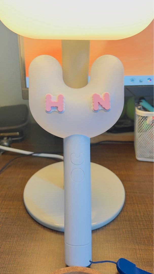 NEWJEANS OFFICIAL LIGHT STICK (Category: Looking For) located in Caloocan City. Submitted by chuckril (Listing ID 1385062058, Image 1). Description: NewJeans Official Lightstick – Like New ✨ Perfect condition – Collector-owned Selling my NewJeans official lightstick, only used for display in my room. ✅ Never used in concerts or events ✅ Light turned on for less than 10 minutes total (just tested/displayed) ✅ No flaws, scratches, or damage – like 