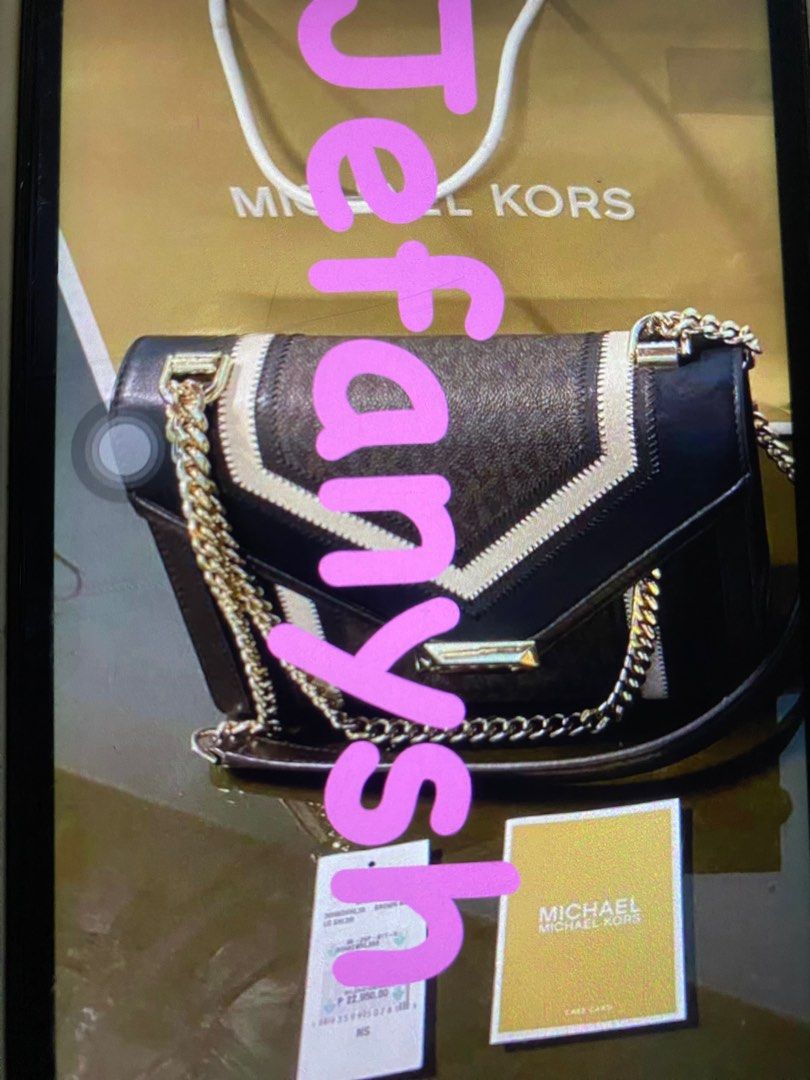 OG michael kors 2 way chain bag (Category: Luxury Bags & Wallets) located in Binan City. Submitted by casseyshoppe (Listing ID 1385059953, Image 1). Description: Bought this 22,950 with tag locally purchased Please see photos. All photos are mine Issue: scratches on goldware Paper bag not included Negotiable for sure buyer Payment first thru gcash or bank transfer Sf c/o buyer Shipping via j&t or lalamove. .
