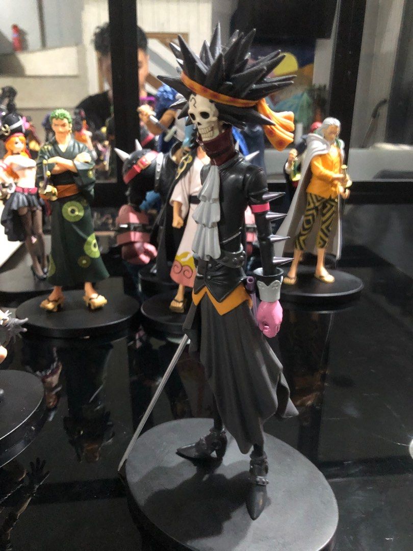 One Piece Red Brook Figure by bandai spirits (Category: Figurines & Statues) located in Quezon City. Submitted by markgolveo (Listing ID 1385128709, Image 3). Description: One Piece Red Brook Figure by bandai spirits.