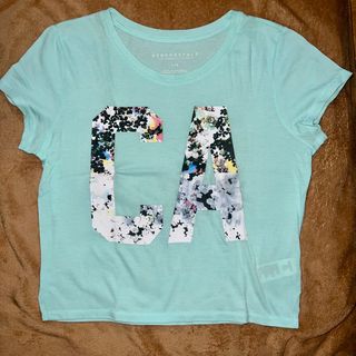 (Category: ) located in . Submitted by declutteredby.iya (Listing ID 1385099418, Image 1). Description: .