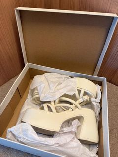 (Category: ) located in . Submitted by tienyeong (Listing ID 1385145444, Image 1). Description: .