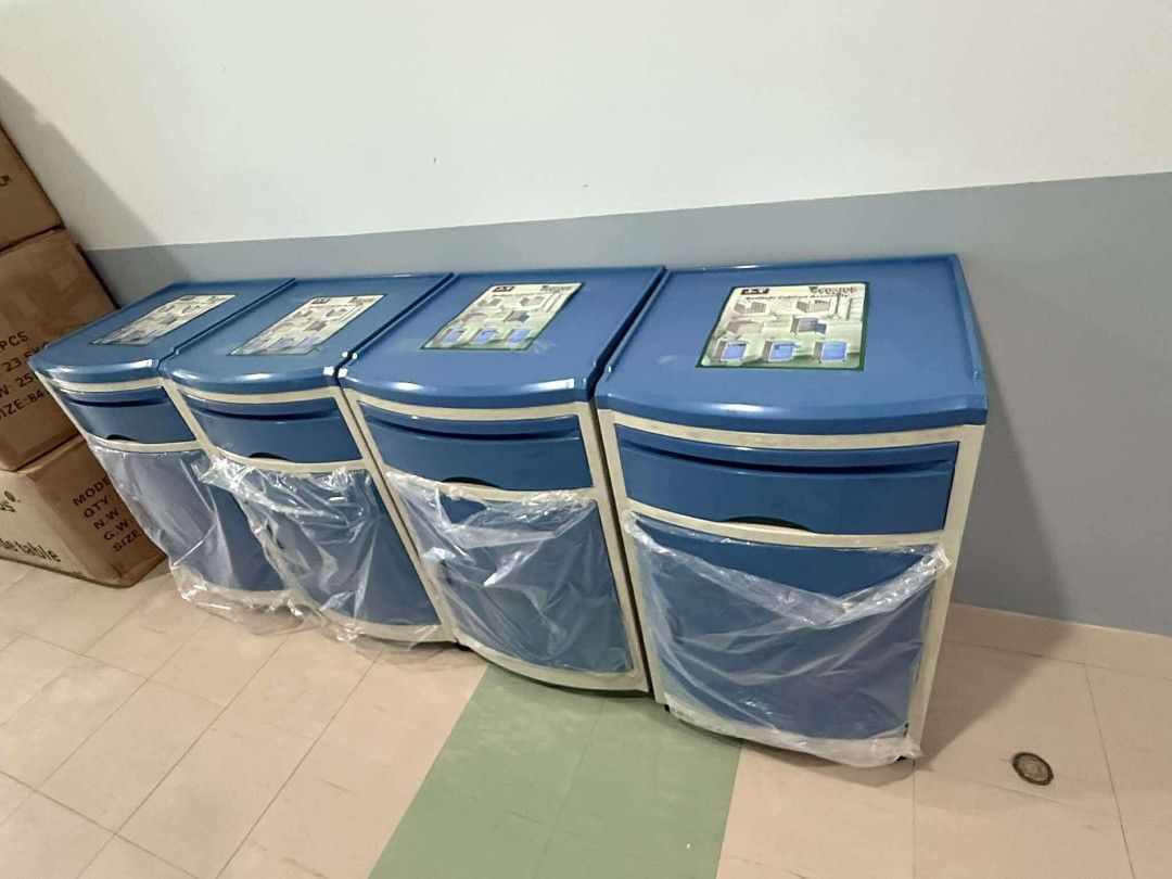 plastic na bed side cabinet (Category: Medical Supplies & Tools) located in Manila. Submitted by joy63057743416 (Listing ID 1385235259, Image 1). Description: we accept bulk orders brandnew affordable onhand negotiable good quality and condition open for pick up and delivery high quality we also sell many medical supplies call me 09268225723 cod,gcash,bank transfer lifetime time free service.
