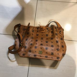 由 melju7101693 (刊登 ID 1385065552，圖片 1) 提交，位於 的 (類別：)，說明：。