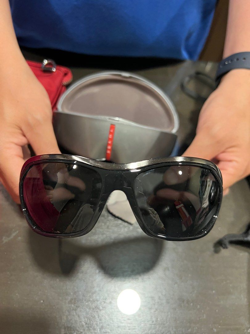 Prada original sunglasses (Category: Sunglasses & Eyewear) located in Makati City. Submitted by declutterme19 (Listing ID 1385075173, Image 2). Description: .