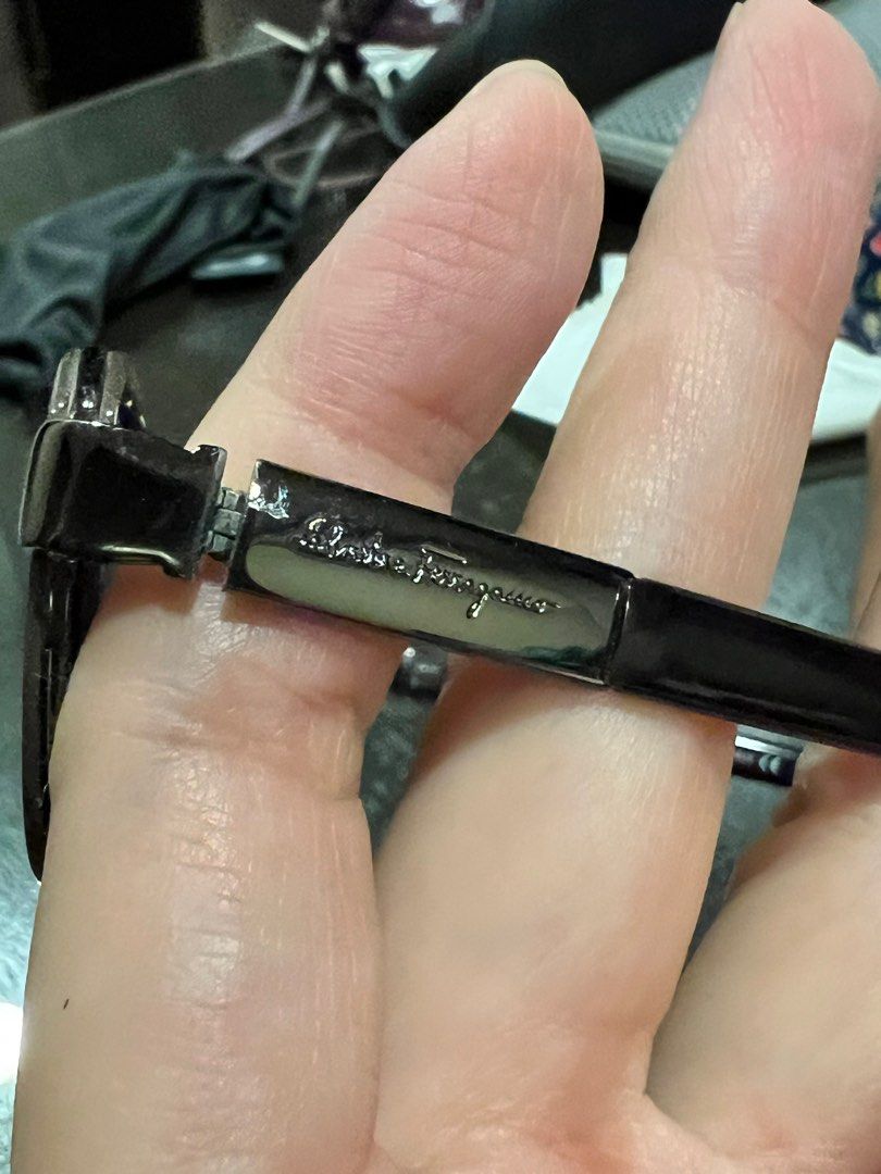 Salvatore ferragamo original sunglasses (Category: Sunglasses & Eyewear) located in Makati City. Submitted by declutterme19 (Listing ID 1385072628, Image 3). Description: .