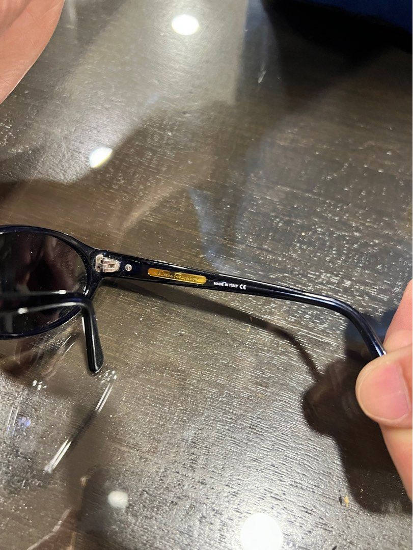 salvatore ferragamo sunglasses (Category: Sunglasses & Eyewear) located in Makati City. Submitted by declutterme19 (Listing ID 1385074034, Image 3). Description: .