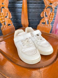 (Kategori: ) berada di . Dikirim oleh myoldclothes.id (ID iklan 1385146958, Gambar 1). Deskripsi: .