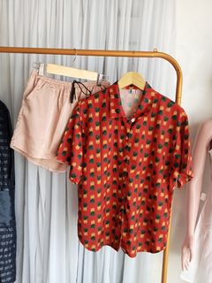 (Kategori: ) berada di . Dikirim oleh sofia.butik (ID iklan 1385155691, Gambar 1). Deskripsi: .