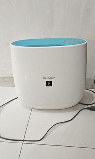 (Kategori: ) berada di . Dikirim oleh Dewina (ID iklan 1385067620, Gambar 1). Deskripsi: .