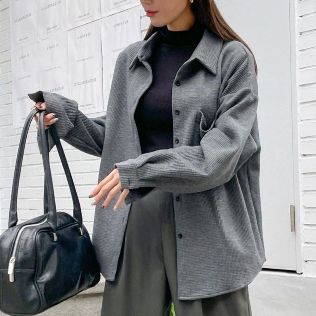 SHEIN DAZY Grey Drop Shoulder Pocket Patched Coat (Category: Coats, Jackets and Outerwear) located in Manila. Submitted by ffranchesca (Listing ID 1385226734, Image 1). Description: .