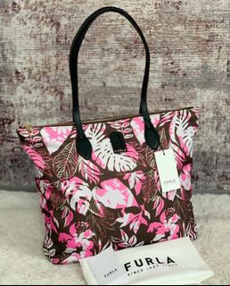 (Kategori: ) berada di . Dikirim oleh dipsluxury (ID iklan 1385097478, Gambar 1). Deskripsi: .