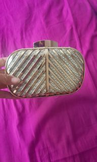 (Kategori: ) berada di . Dikirim oleh preloved_affordable (ID iklan 1385116259, Gambar 1). Deskripsi: .