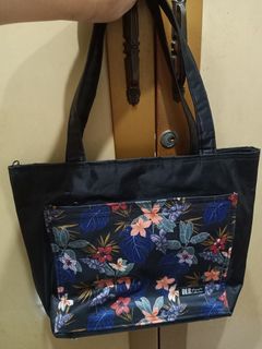 (Kategori: ) berada di . Dikirim oleh tababoo (ID iklan 1385148145, Gambar 1). Deskripsi: .
