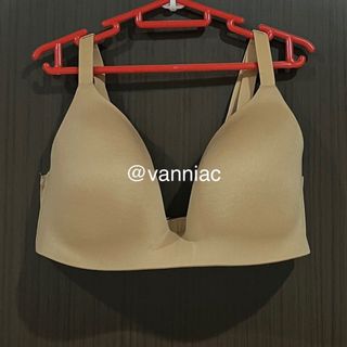 (Kategori: ) berada di . Dikirim oleh vanniac (ID iklan 1385054739, Gambar 1). Deskripsi: .