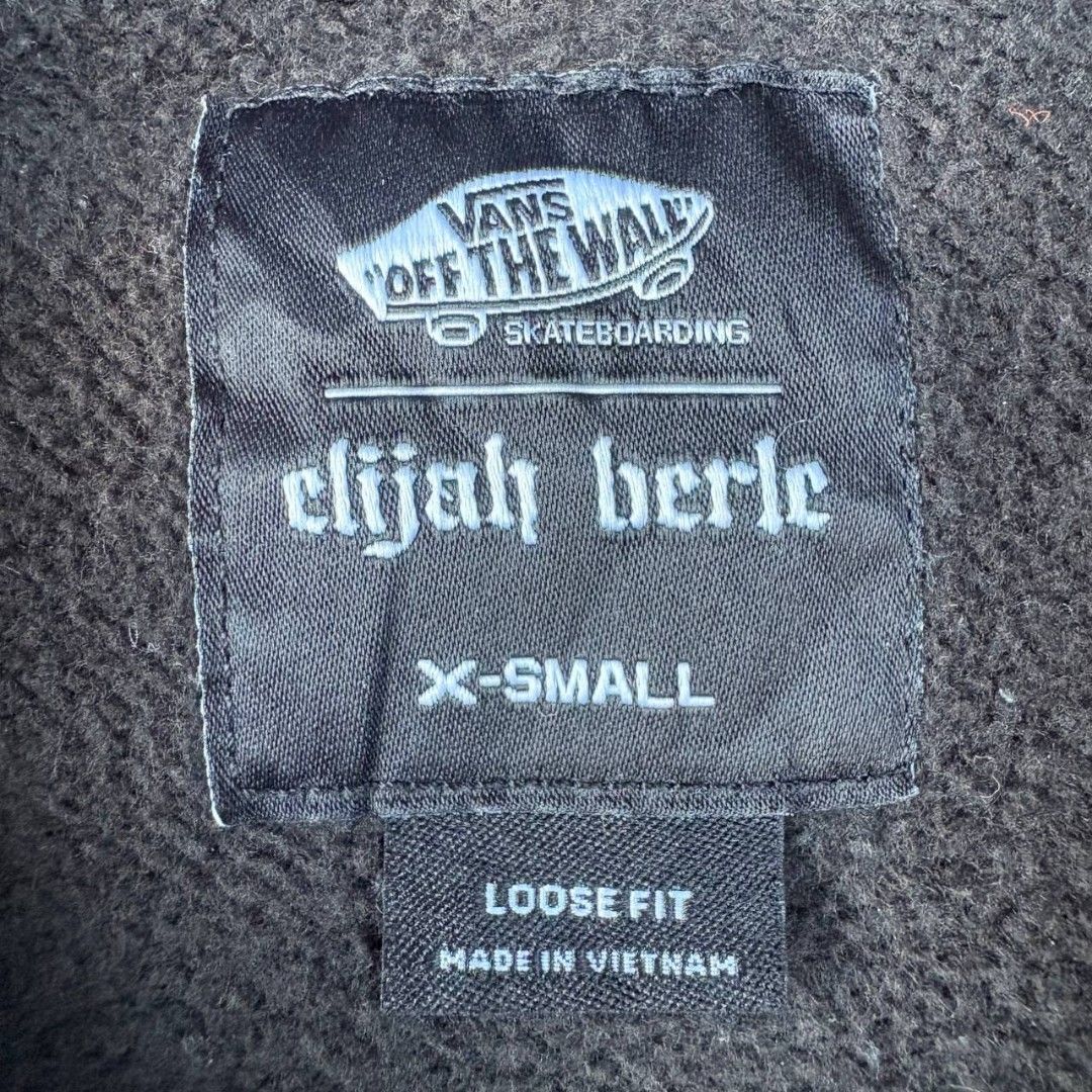 Vans x Elijah Berle Pullover Hoodie Boxyfit (Category: Hoodies) located in Trece Martires City. Submitted by butfirst.thrift (Listing ID 1385206035, Image 3). Description: VANS x ELIJAH BERLE PULLOVER HOODIE Size Xs on tag 22width x 25length color rate 8.8/10 good condition issue: crack print & very minimal pinholes on sleeves ₱380.